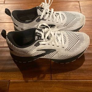 Women’s Brooks Revel